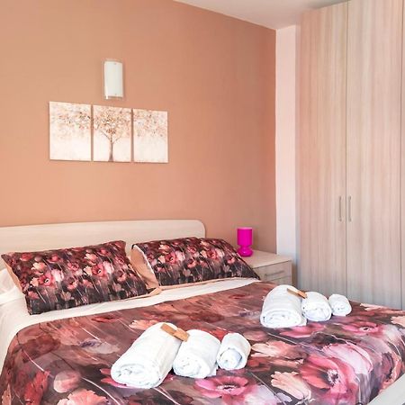 A 2 Passi Da Alba With 6 Beds Daire Rodello Dış mekan fotoğraf