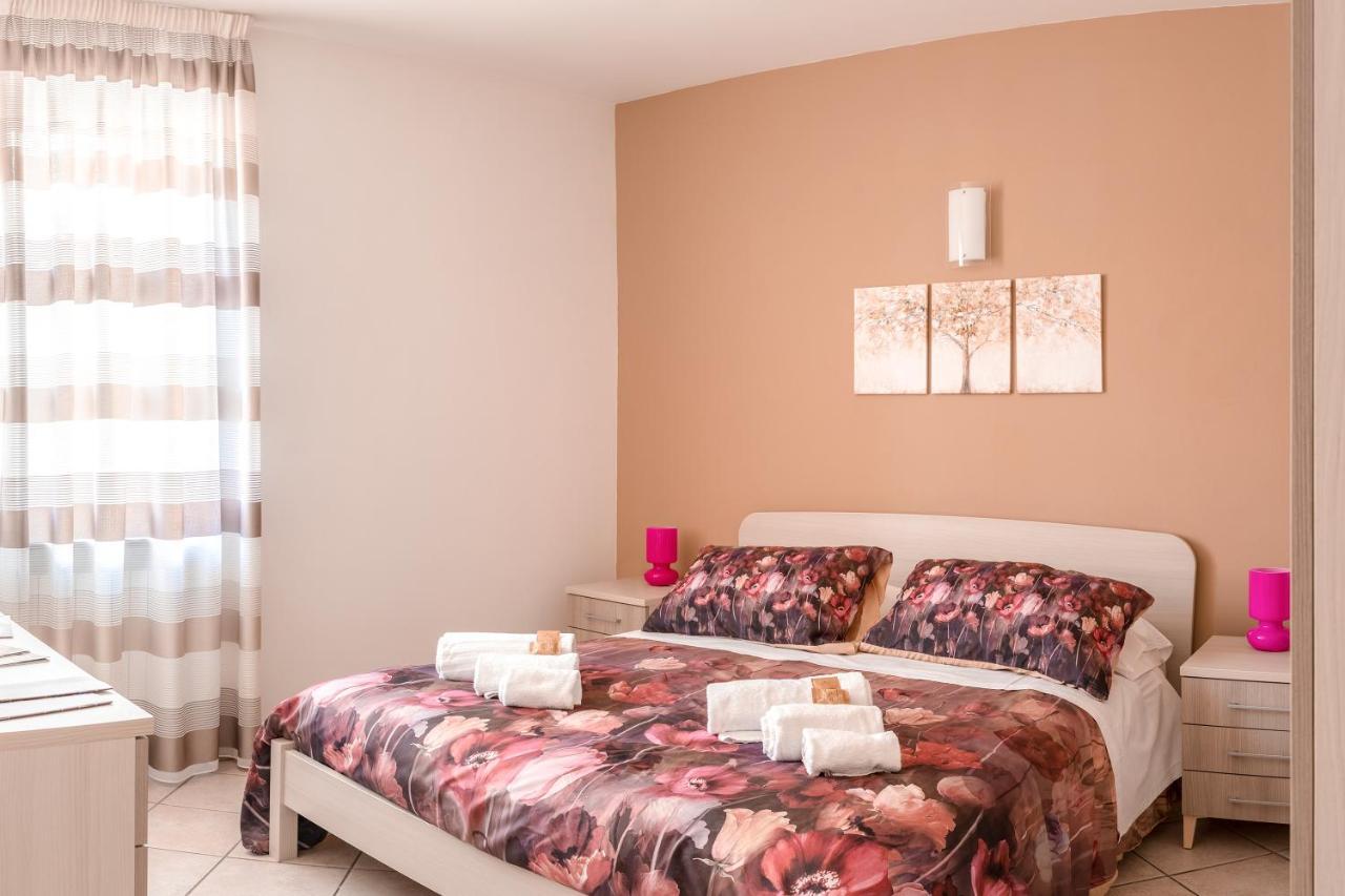 A 2 Passi Da Alba With 6 Beds Daire Rodello Dış mekan fotoğraf